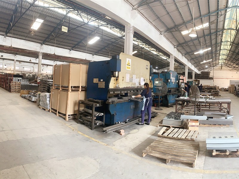 榮麥-生產(chǎn)車(chē)間內(nèi)部